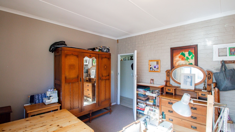 4 Bedroom Property for Sale in Stilbaai Oos Western Cape